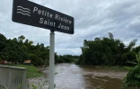 Pluies inondations petite rivière saint jean sainte-suzanne