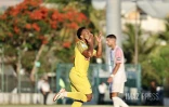 Finale régionale de la Coupe de France : le Saint-Denis FC mène 1 à 0 face à la JS Saint-Pierroise [?]
