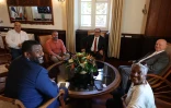 Alain Saint-Ange, ambassadeur des Seychelles accueilli par David Lorion Ă Saint-Pierre