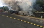 Maison abandonnée en feu au Port 