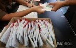 distribution des chèques coup de pouce à saint-denis 