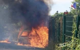 Voiture en feu