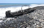 Saint-André : un bateau calciné échoué sur le littoral de Bois-Rouge [?]