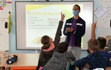 Casud : distribution de bio-composteurs en kit dans les écoles
