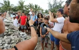 Hommage victimes requins 