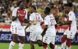 La joie de Axel Disasi (g) après avoir marqué pour l'AS Monaco contre le PSV Eindhoven au match aller du 3e tour qualificatif pour la Ligue des champions le 2 août 2022 au Stade Louis II à Monaco
