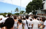 Les Avirons : une marche blanche en hommage aux deux fillettes tuées par leur père 