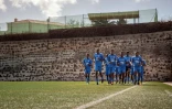 Des migrants mineurs lors d'un entraînement de football dans le cadre du projet "Sansofé", le 17 octobre 2023 sur l'île canarienne de Tenerife, en Espagne 