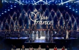 Les participantes à la demi-finale du concours de beauté Miss France 2024 à Dijon, le 16 décembre 2023 en Côte-d'Or