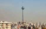 La tour Milad, plus haute tour d’Iran avec ses 435 mètres, se détache sur la ligne d’horizon de Téhéran le 23 février 2026