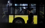 Un bus transportant des militaires arrêtés le 19 juillet 2016 à Istanbul