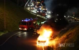 voiture en feu 