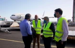Jacques Billant rend visite aux équipes de fret de Gilot