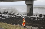 Eliakim la houle sur la route du Littoral cahntier de la NRL