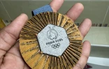 "Paris 1924" : des athlètes des JO 2024 montrent le piteux état de leurs médailles de bronze