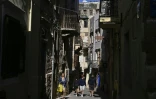 Des touristes dans la vieille ville de Chania, le 20 avril 2022 sur l'île de Crète, en Grèce