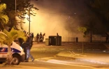 Grosses tensions au Port dans le quartier Titan. (Photos Richard Bouhet/Imaz Press)