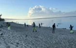 Saint-Paul : après les fêtes l'heure est au nettoyage des plages de l'Ouest