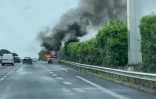Carambolage sur la quatre voies de Sainte-Marie, un véhicule en feu