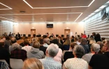 La salle d'audience avant l'ouverture du procès du "violeur de la Sambre" Dino Scala au palais de justice de Douai, le 10 juin 2022