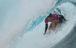 JO-2024 : la Réunionnaise Johanne Defay décroche le bronze en surf à Teahupoo