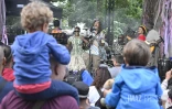 jazz dann Port 2025 Bal la poussière avec le maire Olivier Hoarau et Ngo Gang 