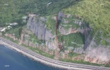 PHOTOS - Les blocs de pierre sont partis du sommet de la falaise