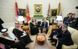 Donald Trump et le prince Mohammed ben Salmane dans le Bureau ovale en compagnie de leurs conseillers et membres du cabinet
