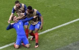 Les Bleus à leur arrivée au stade Décines-Charpieu le 26 juin 2016 près de Lyon 