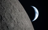Vue de la Lune et de la Terre prise par l'équipage d'Artémis II et publiée par la Nasa