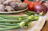 Rosmy vous prépare un rougail saucisses aux fleurs zoignon