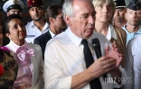 François Bayrou à la Réunion pour chido