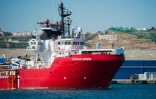 Le bateau humanitaire Ocean Viking de SOS Méditerranée et Médecins sans Frontières arrive dans le port de Marseille le 29 juillet 2019 