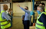 Jacques Billant rend visite aux équipes de fret de Gilot