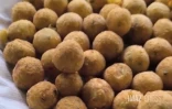 Boulettes de fruit à pain à la morue
