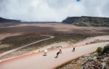 Team Redbull skate sur la route du volcan