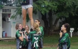  cheerleaders 