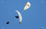 Un concours de parapente Master Accro se de?roule a? Saint-Leu ce dimanche. (Photo RB Imaz Press Re?union)