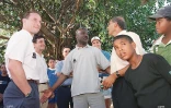 Jean Pierre Papin et Roger Milla 