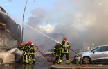 Maison en feu, incendie, Saint-Denis, pompiers, flammes, AMDR