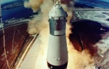 Décollage de la mission Apollo 11 le 16 juillet 1969 depuis le centre spatial Kennedy en Floride
