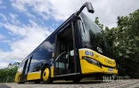nouveaux véhicules car jaune