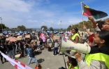 Cortège de lycéens à Saint-Pierre