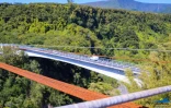 chantier pont suspendu rivière de l'est