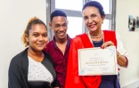 Huguette Bello visite l'école de la seconde chance