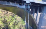 Saint-Leu : un saut en parachute avec des jeunes de la ville et un militaire de la légion étrangère