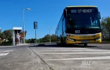 car jaune
