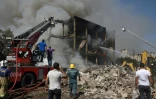Opérations de secours sur le site d'une explosion d'origine indéterminée dans une zone commerciale d'Erevan, le 14 août 2022 en Arménie