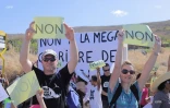 Manifestation contre la crrière de Bois Blanc - Touch Pa Nout Roche