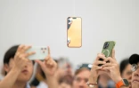 L'Apple iPhone Air présenté lors de l'événement "Awe-Dropping" au Steve Jobs Theater ,sur le campus d'Apple Park à Cupertino, en Californie, le 9 septembre 2025